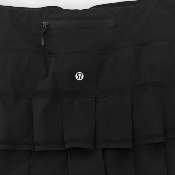 Lululemon Run Pace Pleated Athletic Setter Pickleball Skirt Skort, Black,Size 10 - Picture 9 of 11